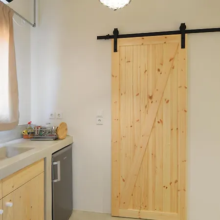 Rooster Hotel Kipri (Andros)