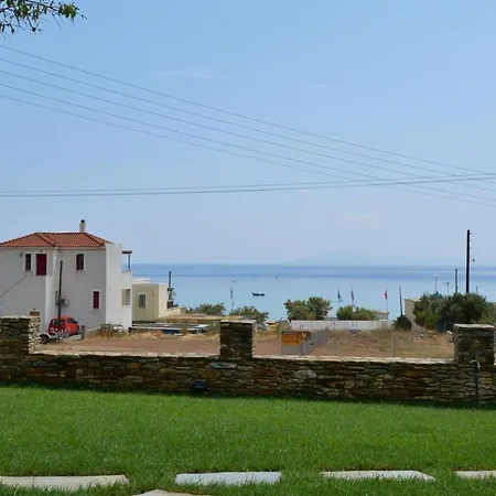 Otel Rooster Kipri (Andros)