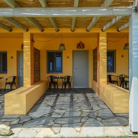 Hotel Rooster Kipri (Andros)