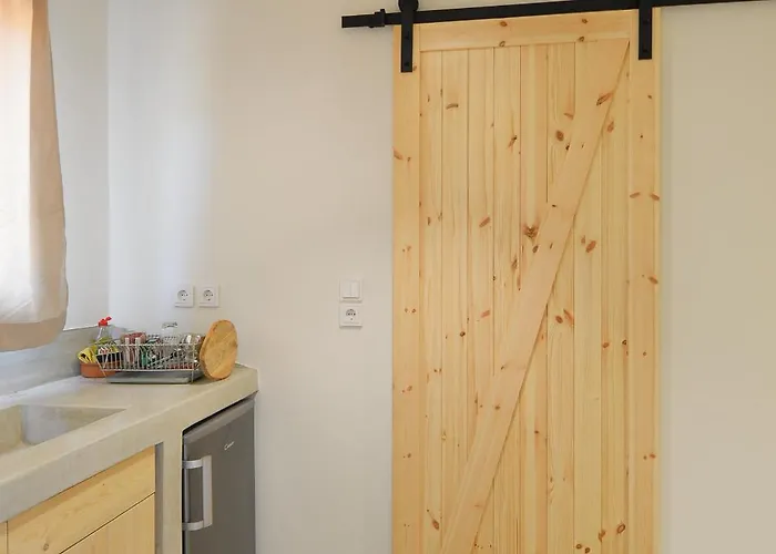 Rooster Hotel Kipri (Andros)