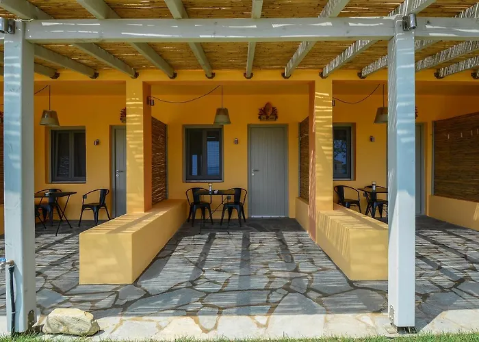 Rooster 3* Κυπρί